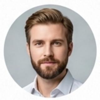 Client review profile photo of Lukas Müller